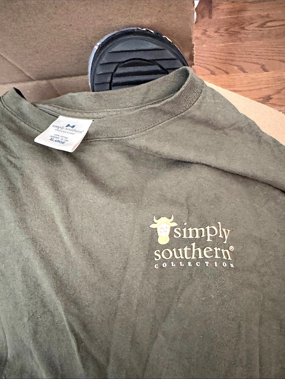 Simply Southern Herd It All Highland Cow Long Sleeve T-Shirt Green - Picture 2 of 3